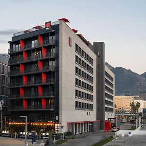 Radisson Red V&a Waterfront Cape Town