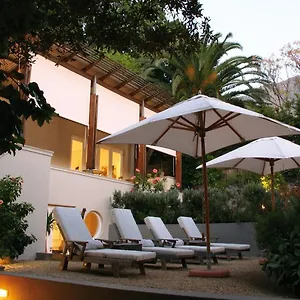 Four Rosmead Boutique Cape Town